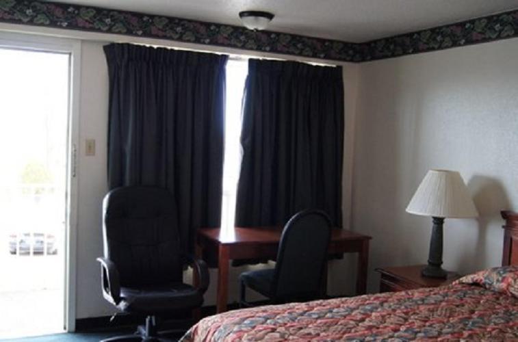 Budget Inn Уако Екстериор снимка